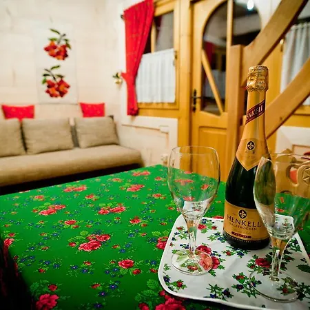 Goralski Hanusina Koncina Chalet