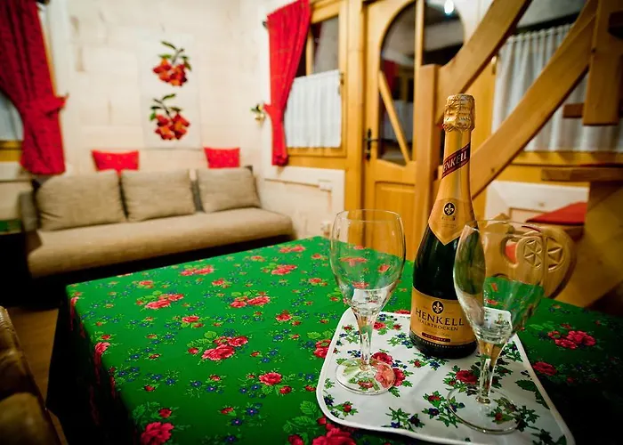 Goralski Hanusina Koncina Chalet